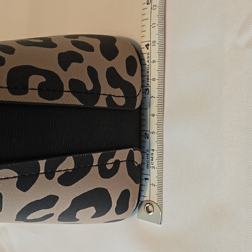 Kate Spade Leopard Shoulder Bag – Like New - Picture 9 of 14